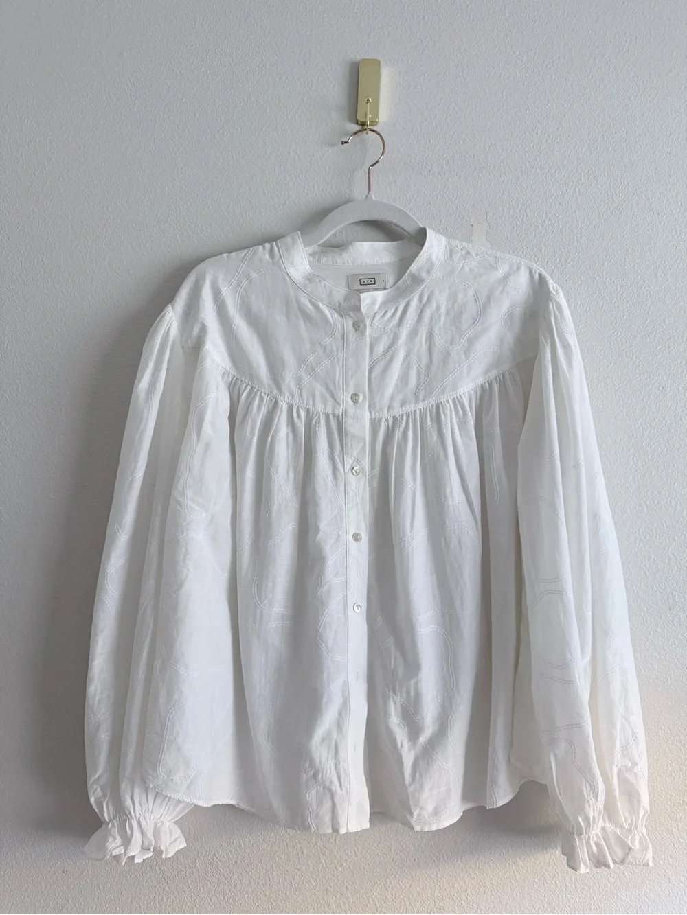 AYR The New Romantic white Embroidered blouse ballon bell sleeve Sz L